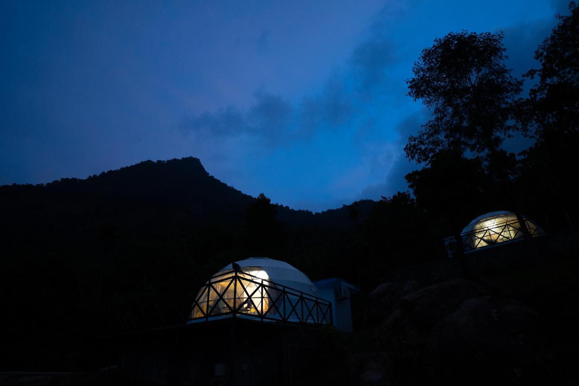 Karimb Resorts Vallikavungal Eksteriør billede
