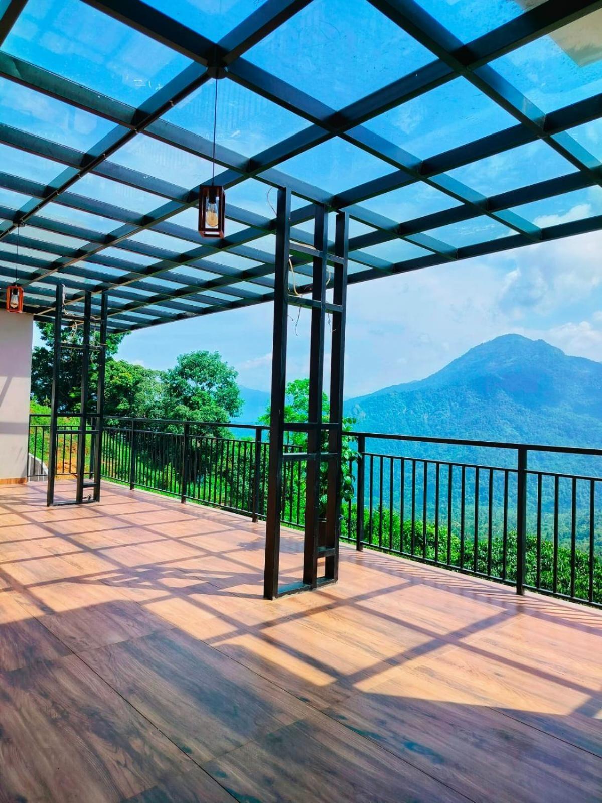Karimb Resorts Vallikavungal Eksteriør billede